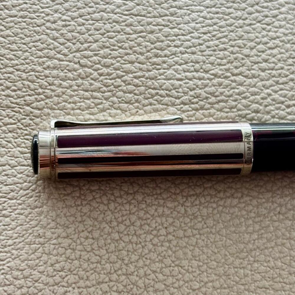 Pelikan K625 Aubergine Transparent Ballpoint Pen
