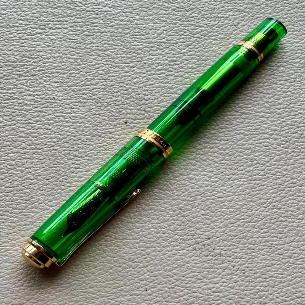Pelikan M800 Green Demonstrator Fountain Pen Special Edition 2023