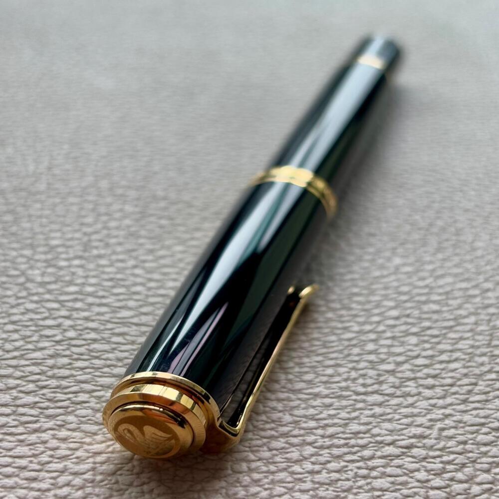 Pelikan R600 Black Rollerball Pen