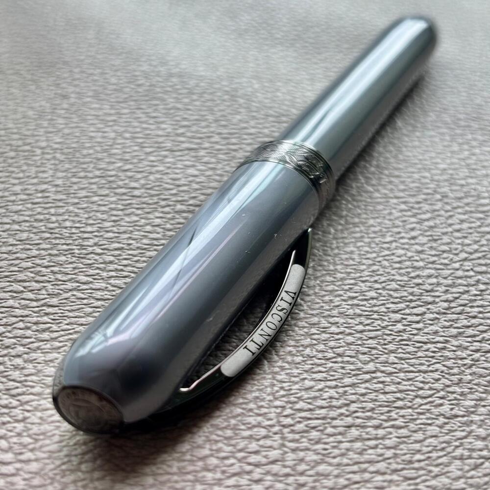 Visconti Grey Black Rembrandt Fountain Pen Discontinue and Rare