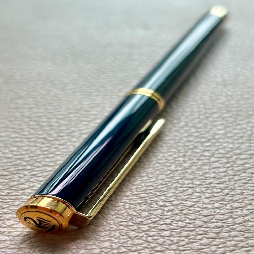 Pelikan Vintage P381 Blue Marble Fountain Pen VERY RARE
