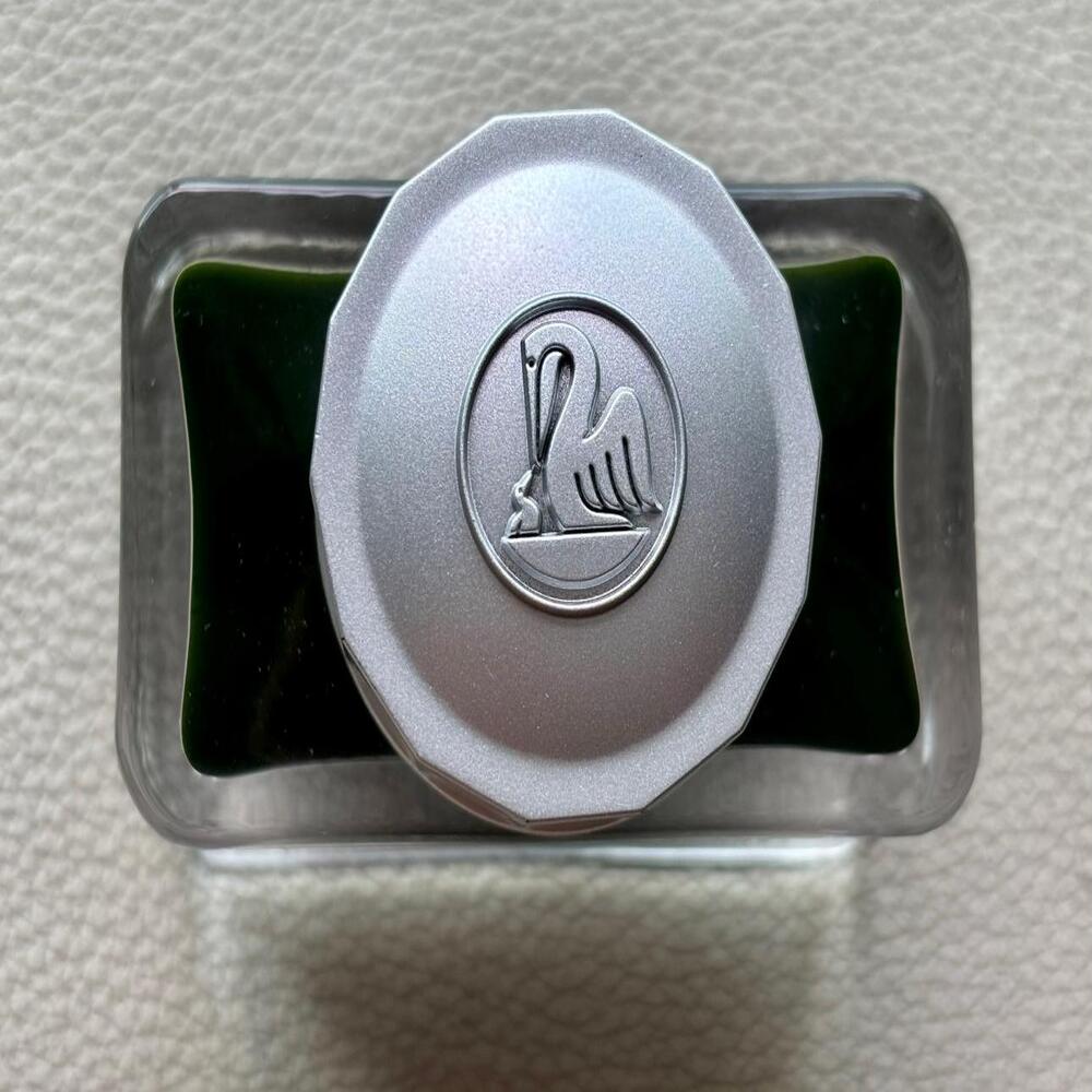 Pelikan Edestein Rose Quartz Ink - Ink of the year 2023