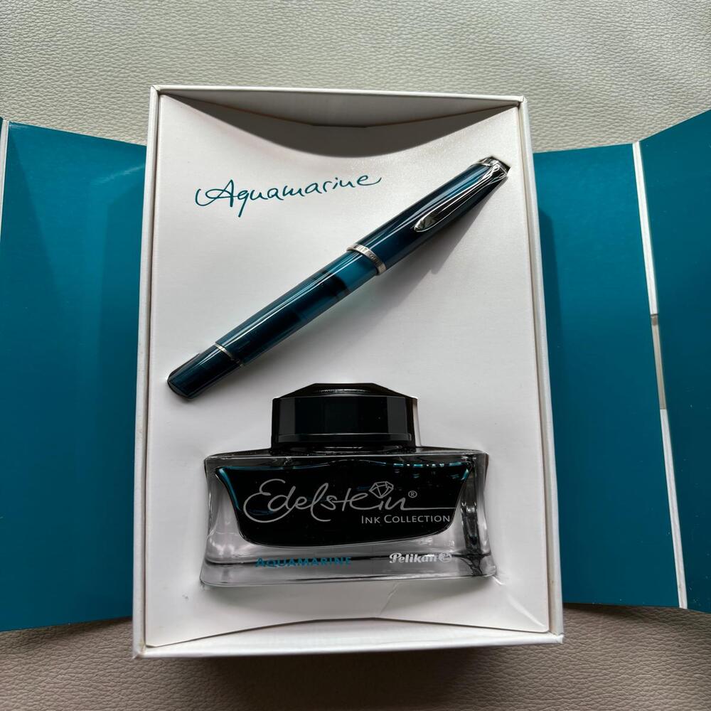 Pelikan M205 Aquamarine Fountain Pen Set