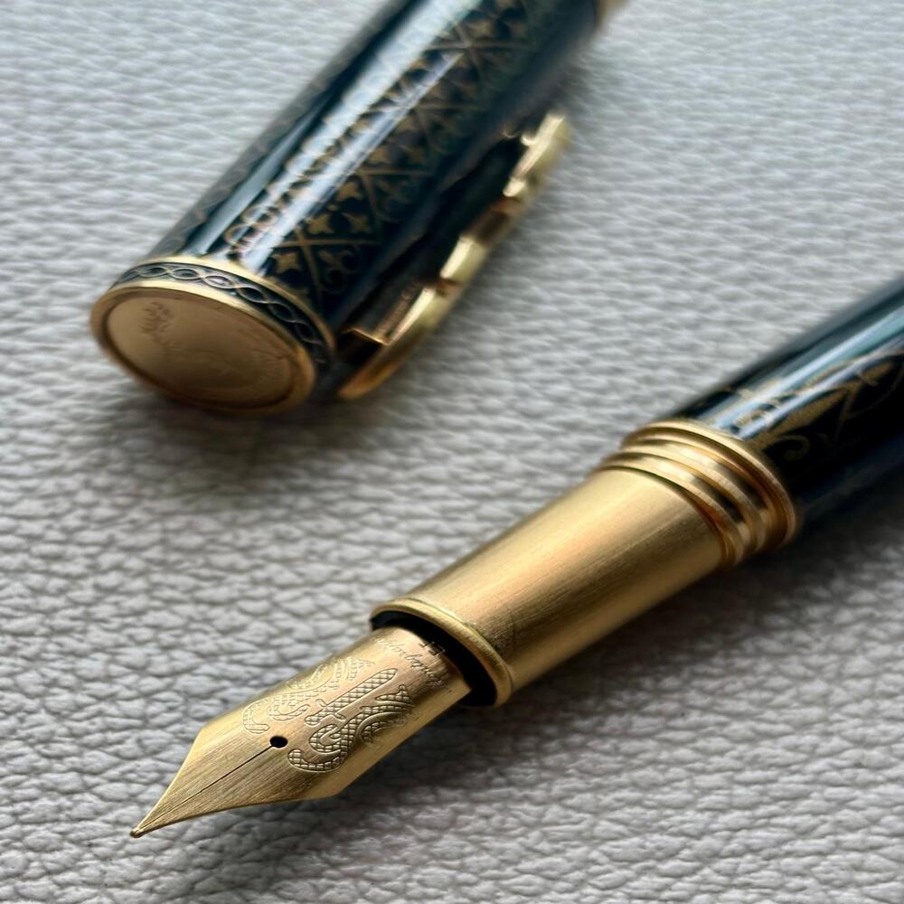 Montegrappa Games of Thrones Baratheon Fountain Pen