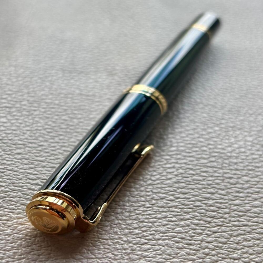 Pelikan M600 Solid Black Fountain Pen