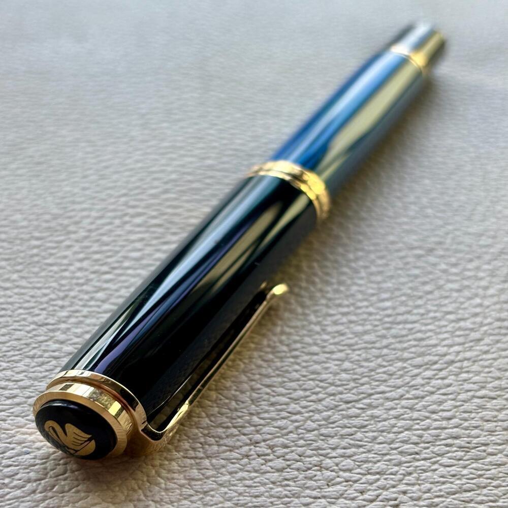 Pelikan M800 Blue Stripe Fountain Pen (OLD LOGO)