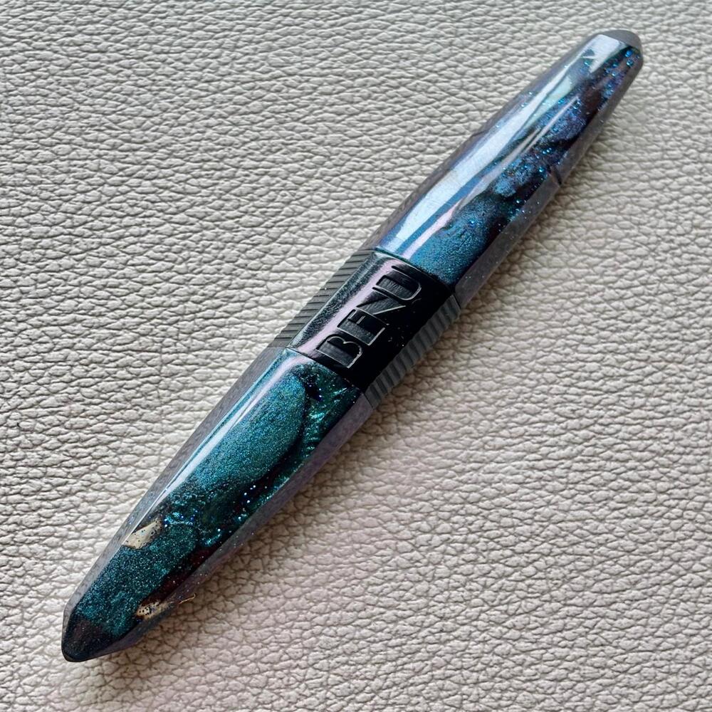 Benu Chameleon Bossy Fountain Pen Discontinued