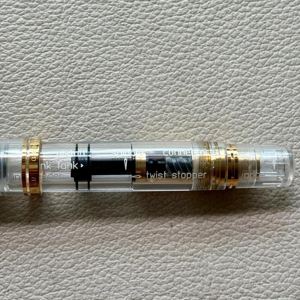 Pelikan M800 "English Character" Demonstrator Fountain Pen Special Edition 2008