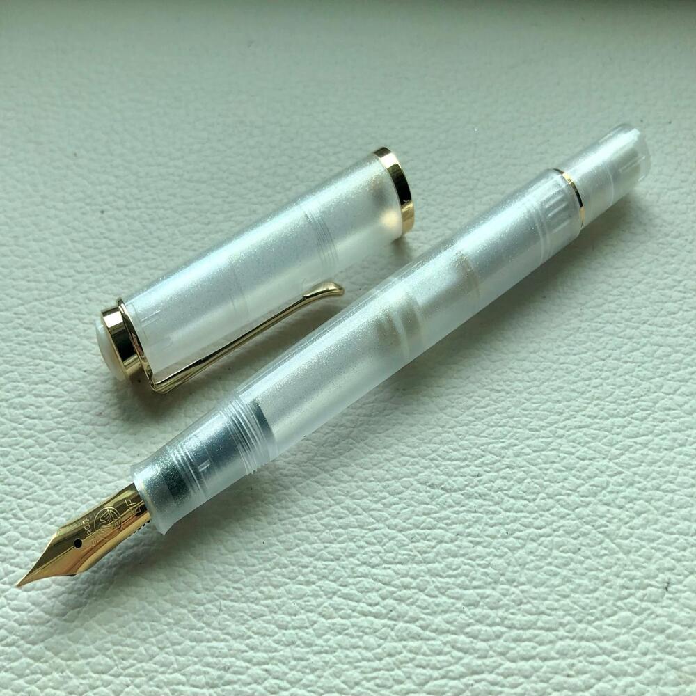 Pelikan M200 Golden Beryl Fountain Pen Set Special Edition