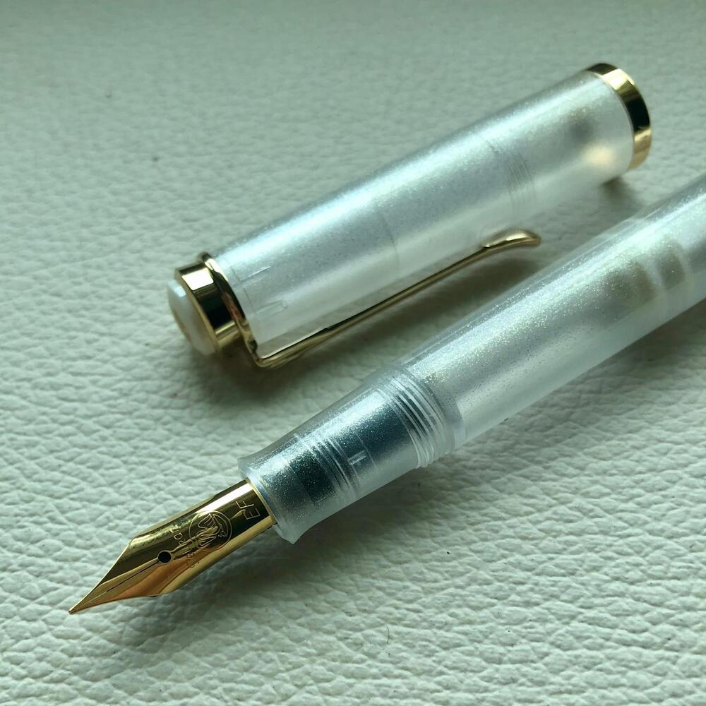 Pelikan M200 Golden Beryl Fountain Pen Set Special Edition