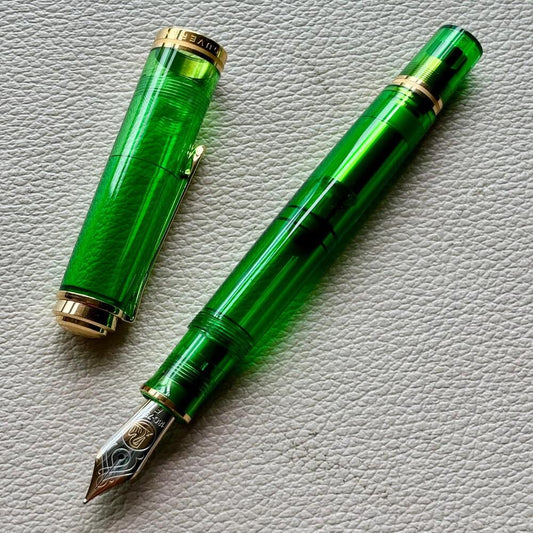 Pelikan M800 Green Demonstrator Fountain Pen Special Edition 2023