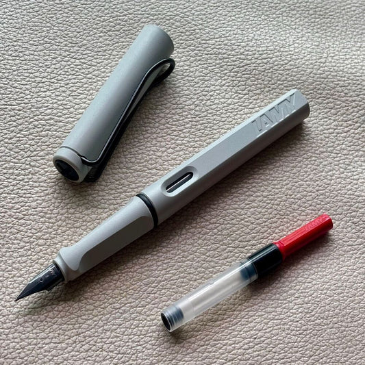 Lamy Grey Matte (Griso) black Clip Safari Fountain Pen Discontinued