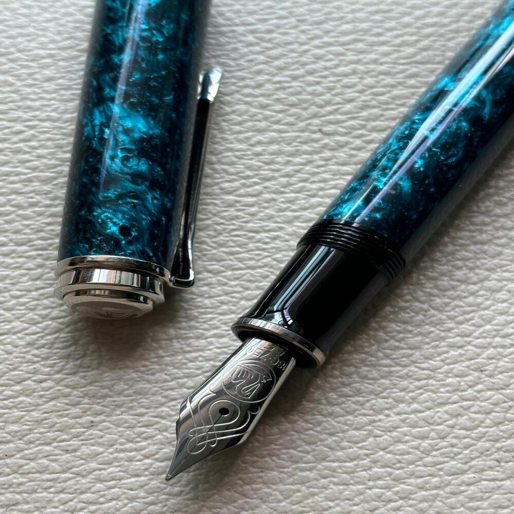 Pelikan M805 Ocean Swirl Fountain Pen Special Edition 2017
