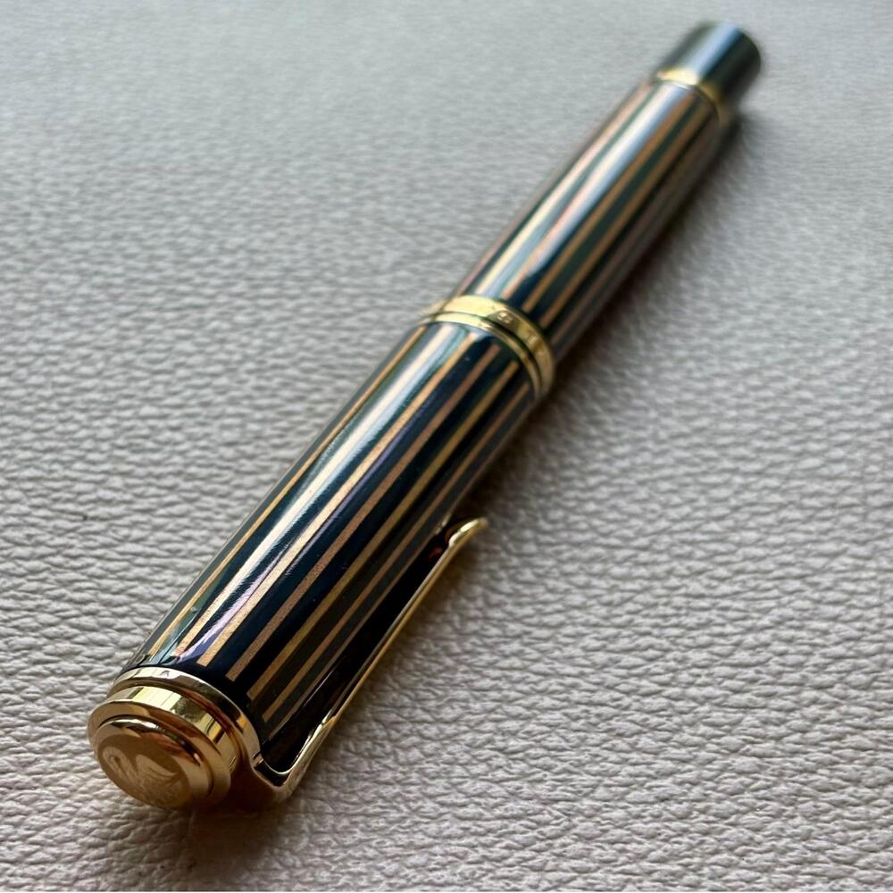 Pelikan M800 Royal Gold Raden Fountain Pen Limited Edition
