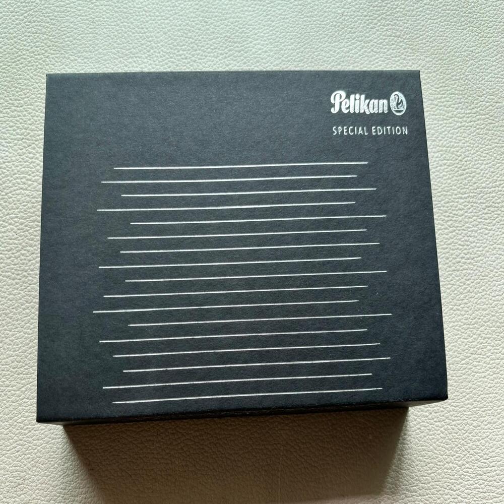 Pelikan M815 Black Metal Striped Fountain Pen Special Edition