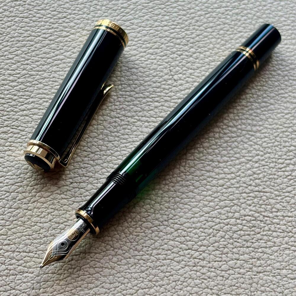 Pelikan M400 Solid Black Fountain Pen (OLD LOGO)