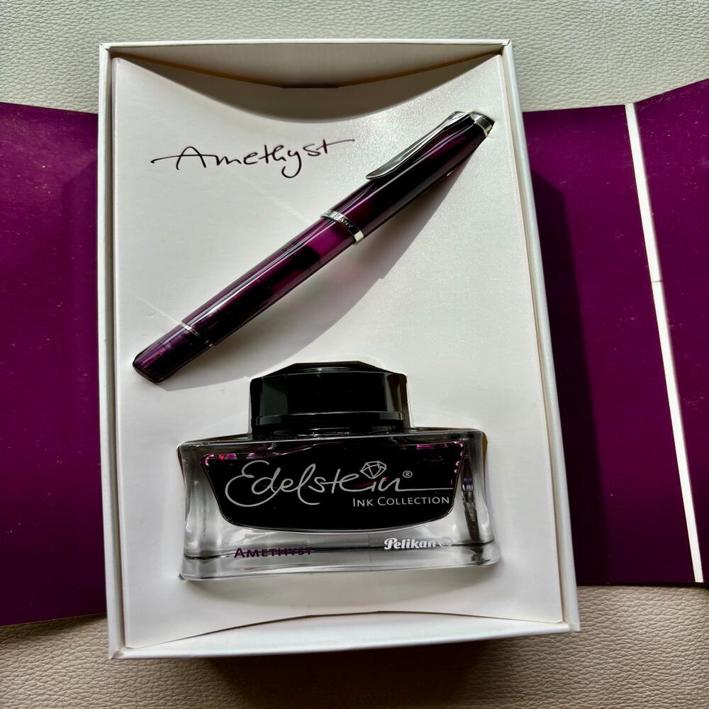 Pelikan M205 Amethyst Fountain Pen Set Special Edition