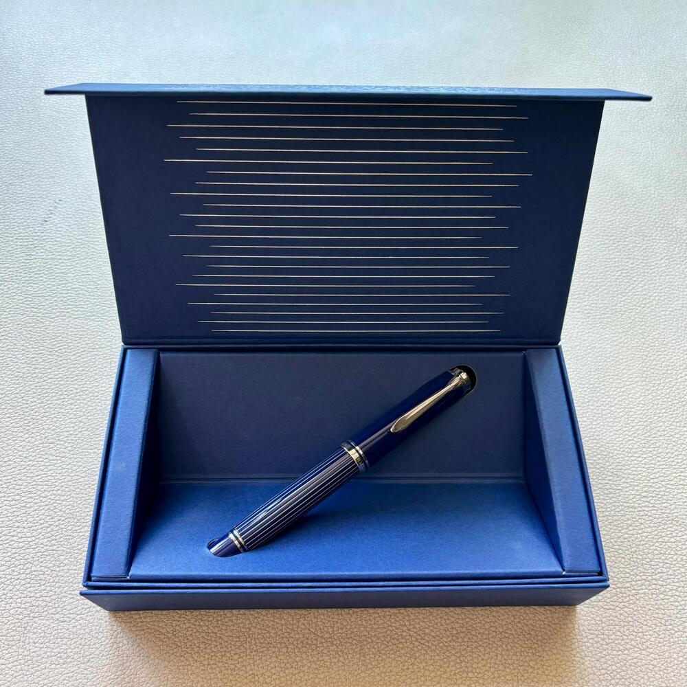 Pelikan M815 Blue Metal Striped Fountain Pen Special Edition