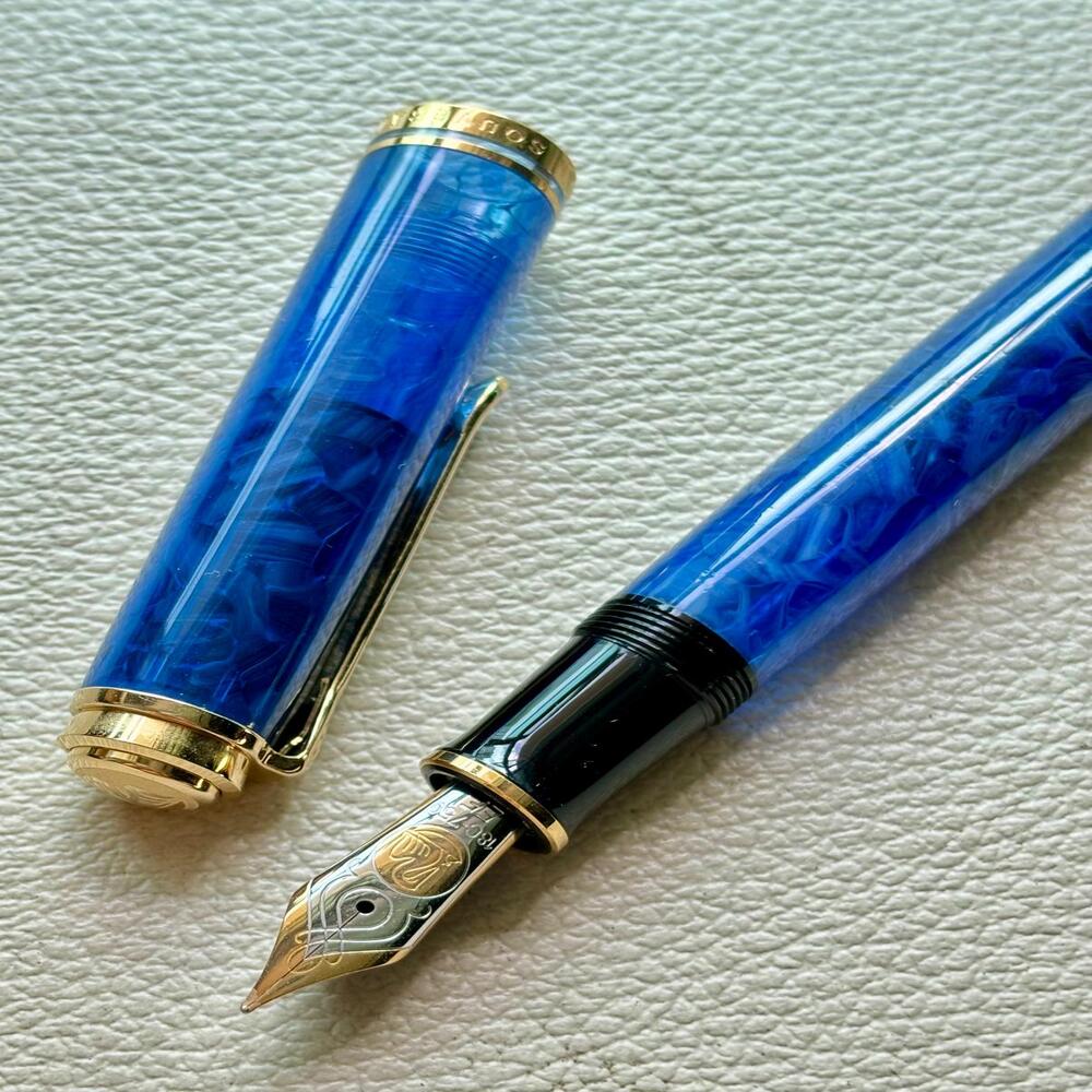 Pelikan M800 Blue O Blue  Fountain Pen Special Edition