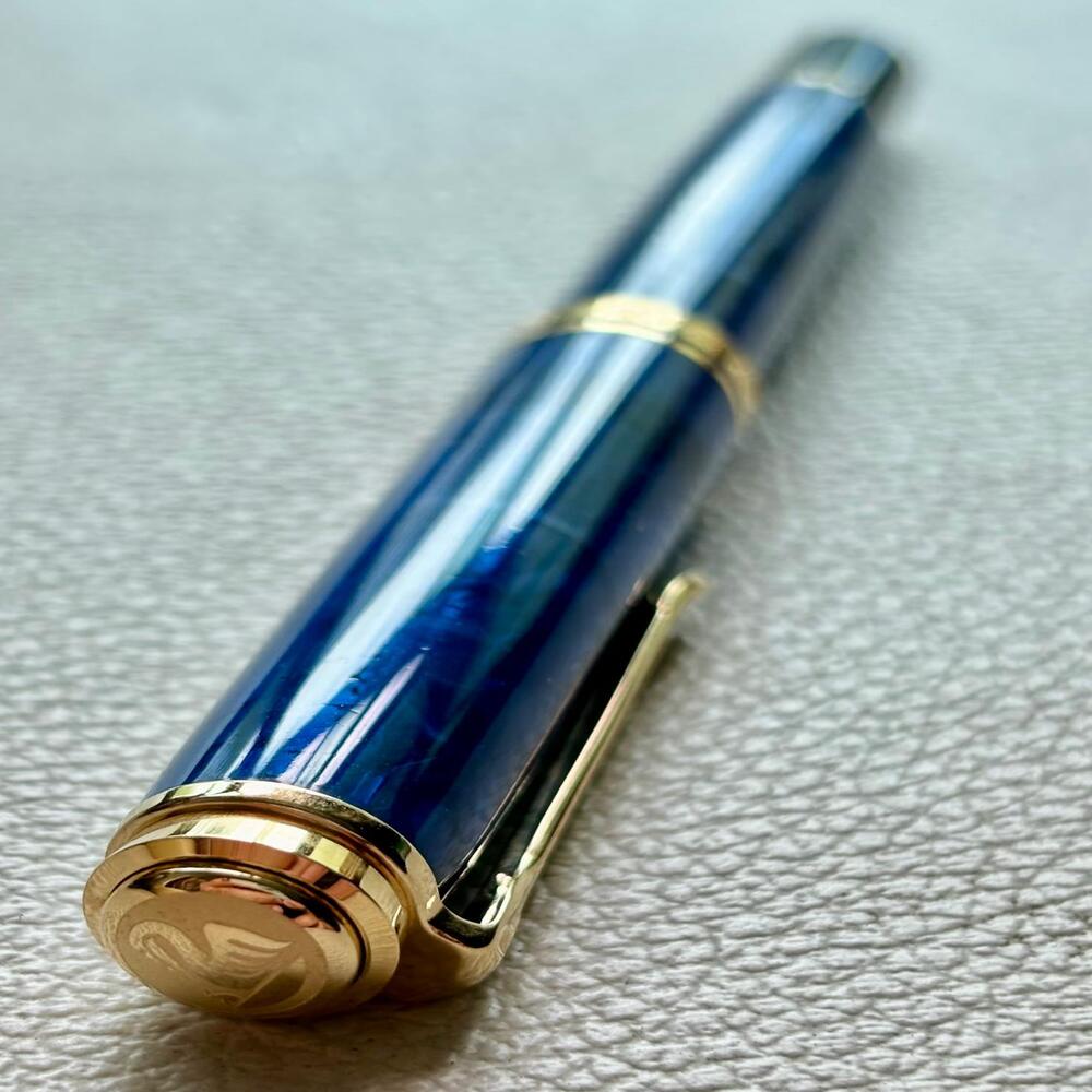 Pelikan M800 Blue O Blue  Fountain Pen Special Edition