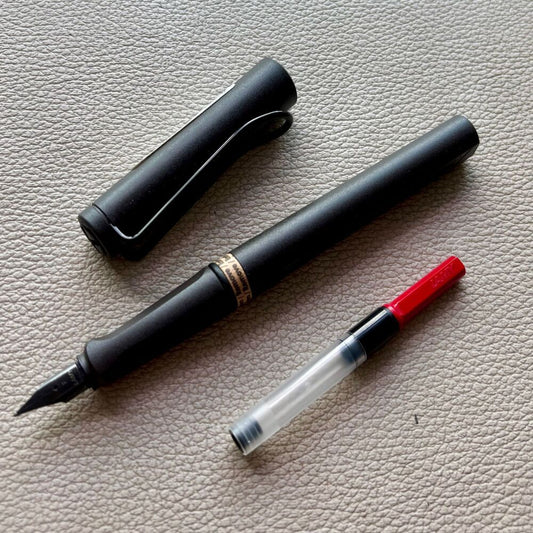 Lamy Umbra (Charcoal) Safari Fountain Pen
