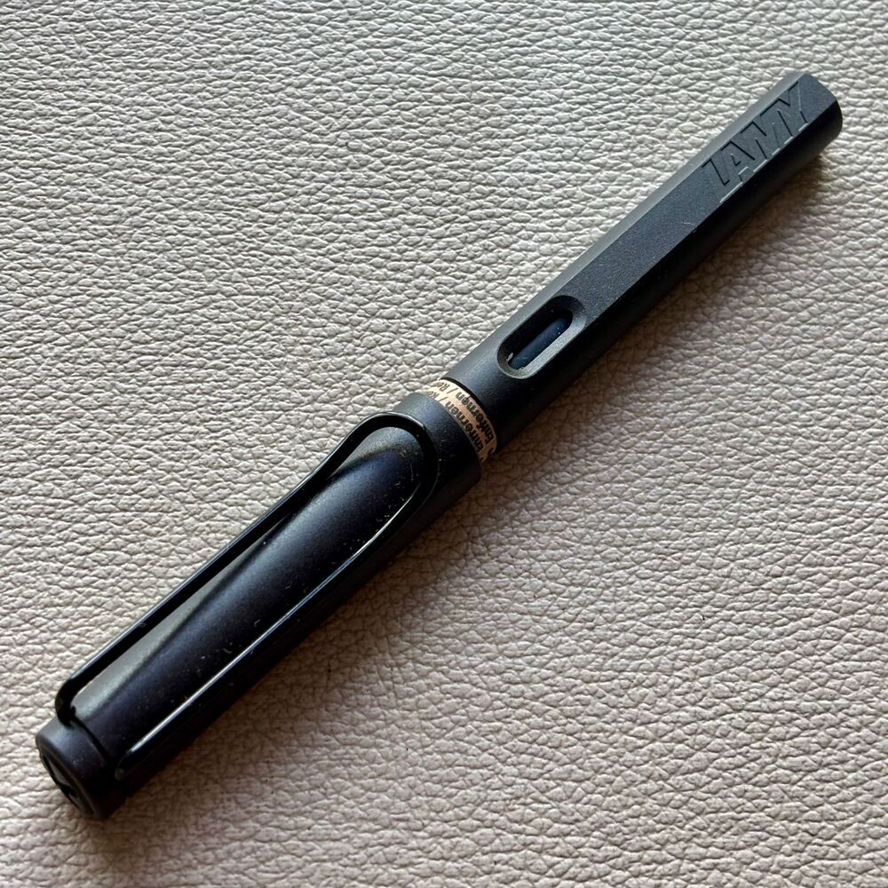 Lamy Umbra (Charcoal) Safari Fountain Pen
