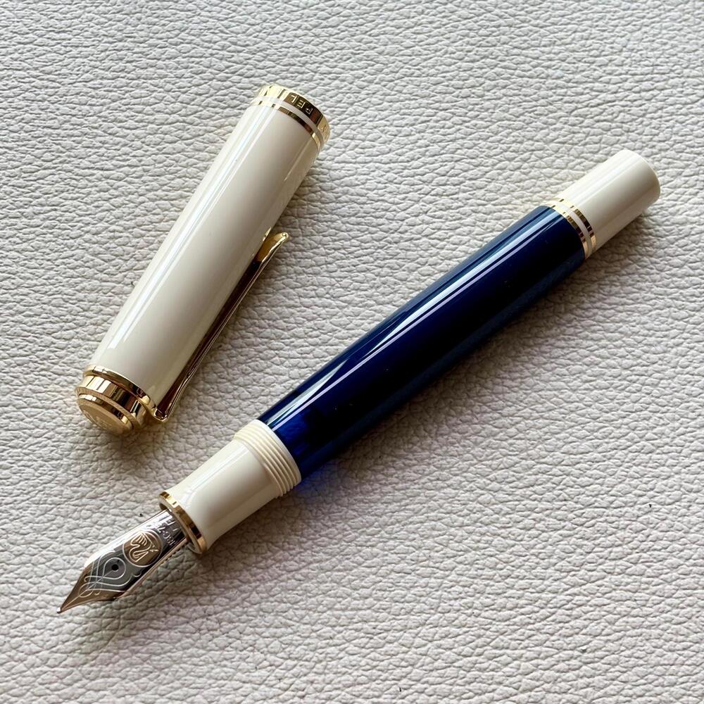 Pelikan M800 Cream Blue Fountain Pen Special Edition