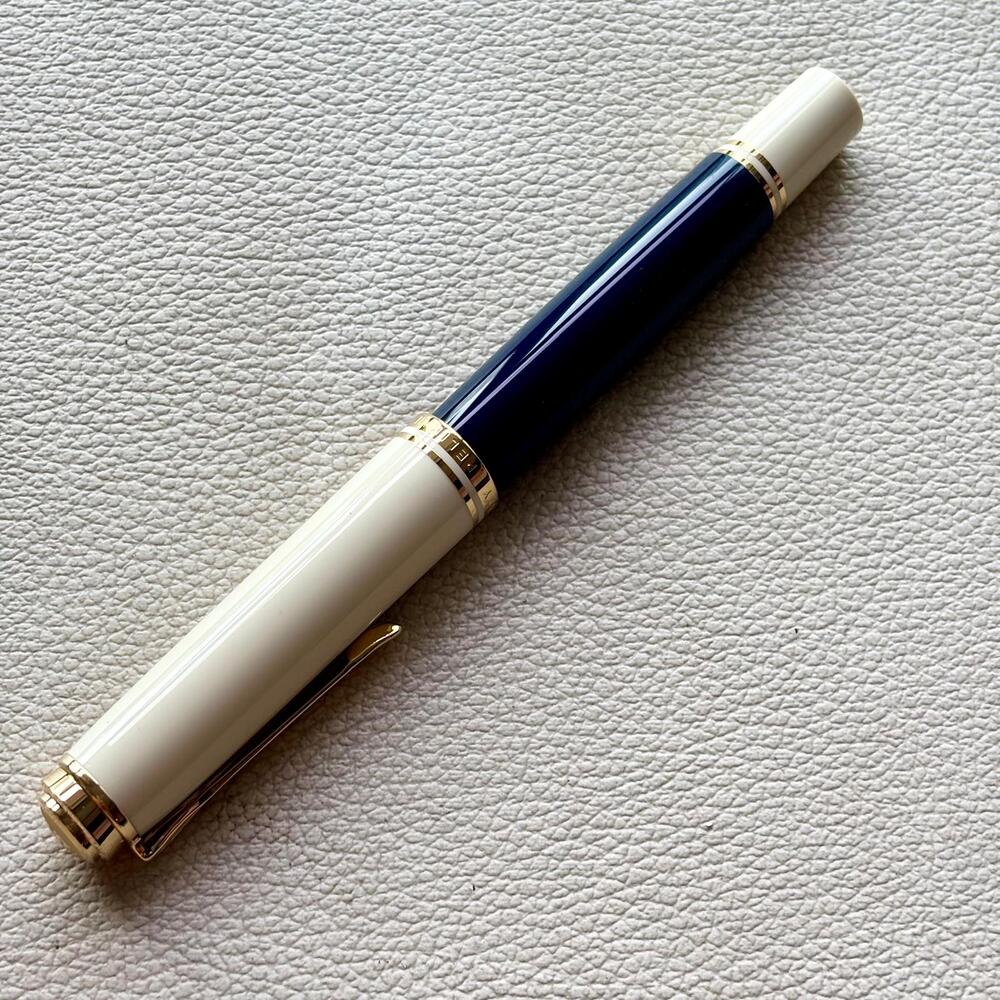 Pelikan M800 Cream Blue Fountain Pen Special Edition