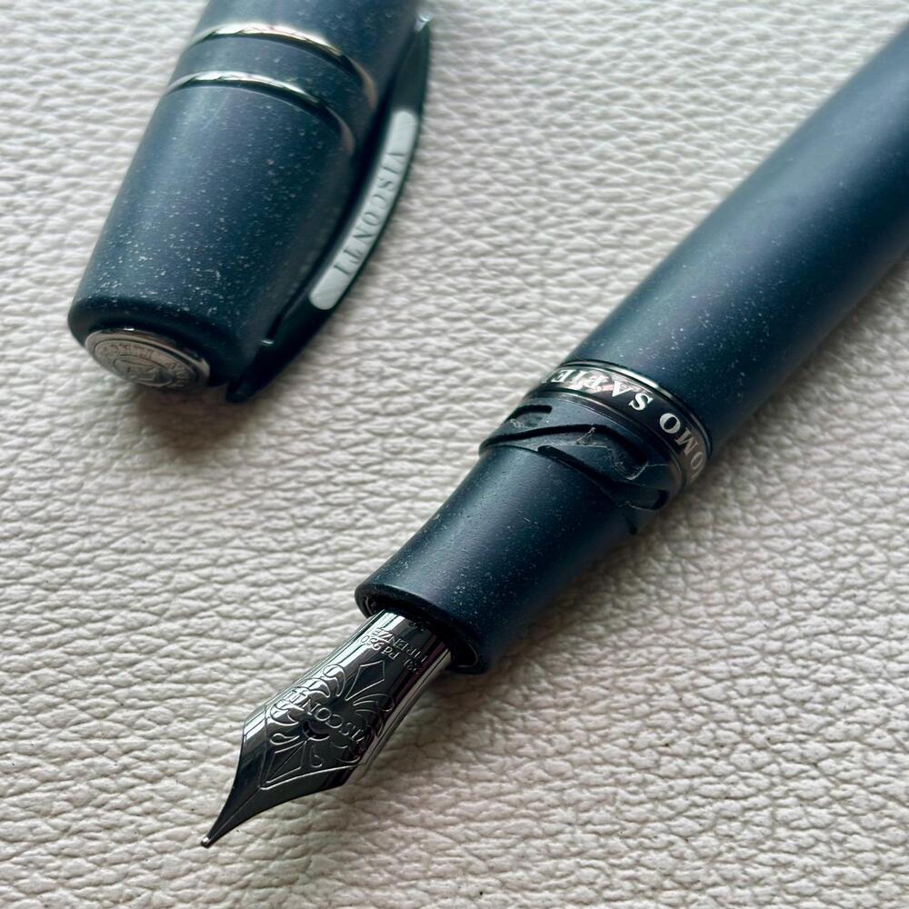 Visconti Dark Age Over Size Homo Sapiens Fountain Pen 23k nib Discontinue