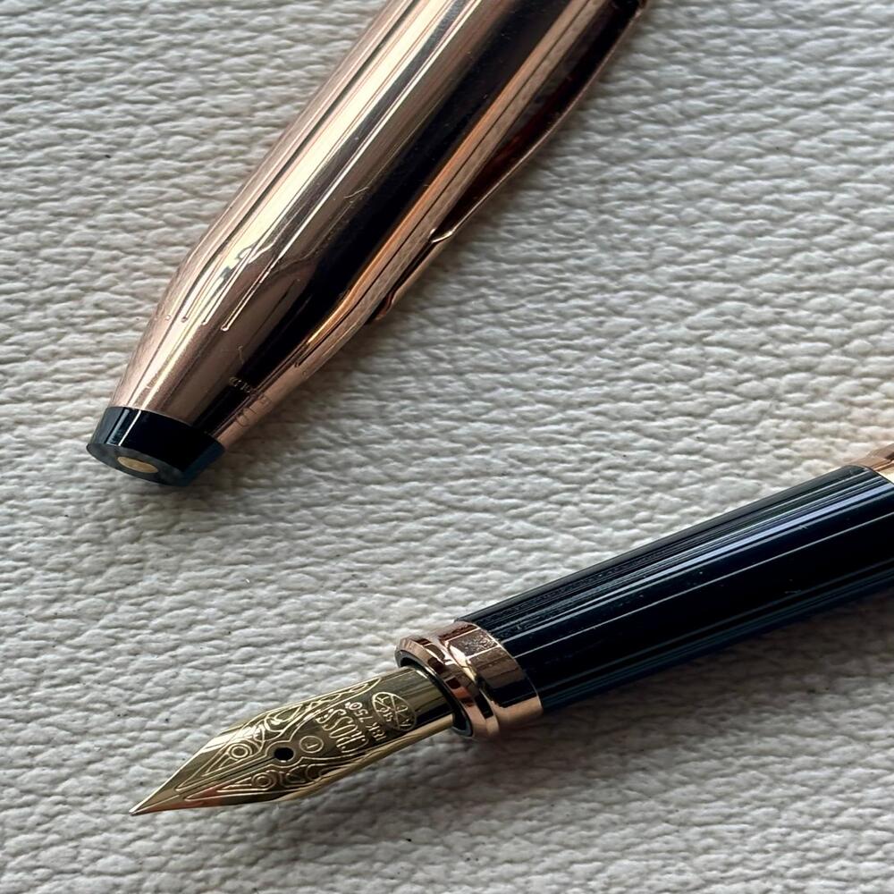 Cross Century 2 Rose Gold Fountain Pen 18k Gold Nib Discontinued.