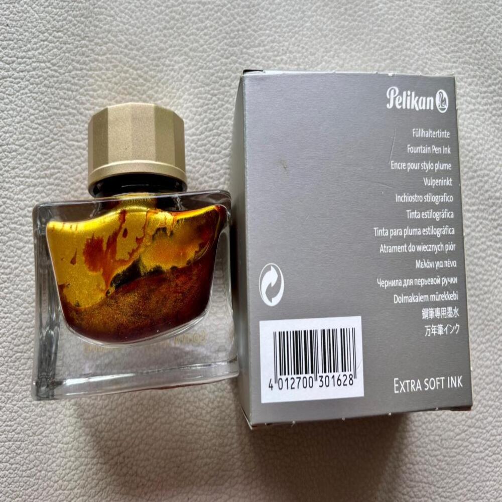 Pelikan Edestein Golden Beryl Ink - Ink of the year 2021