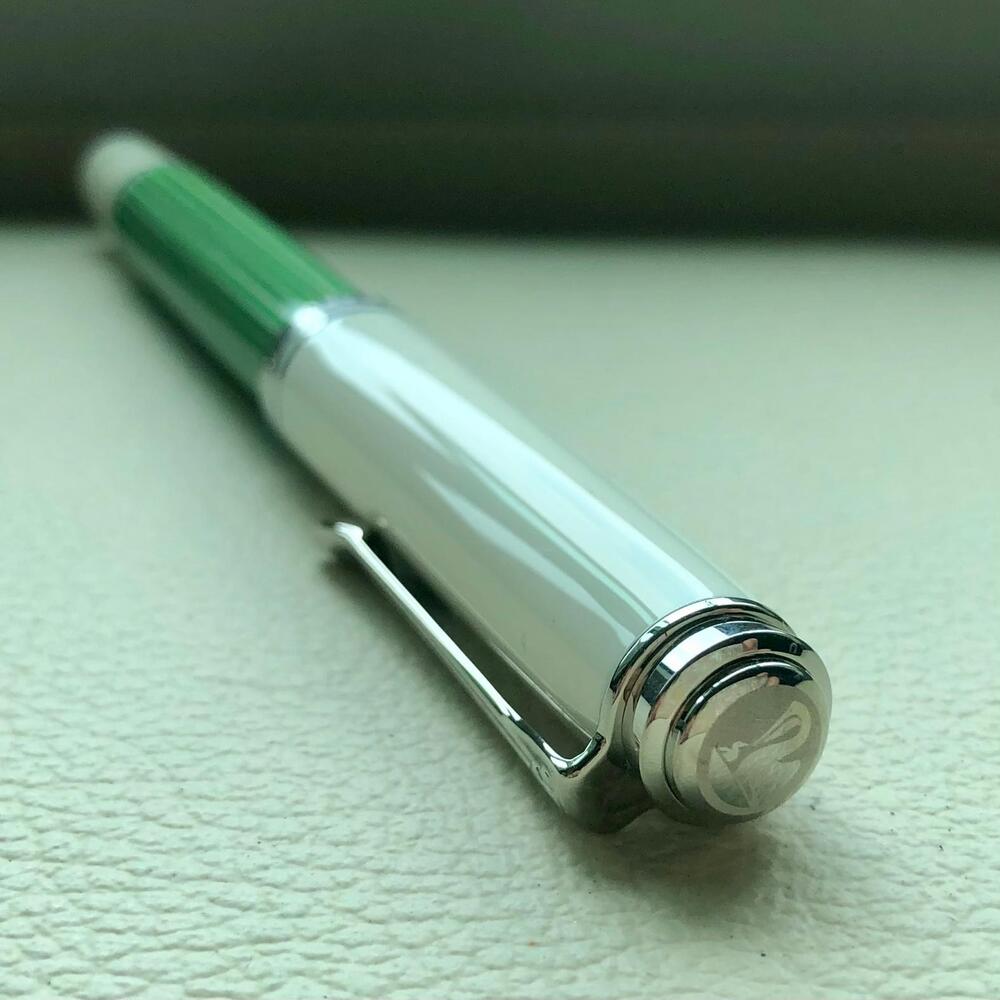 Pelikan M605 Green White  Fountain Pen Special Edition