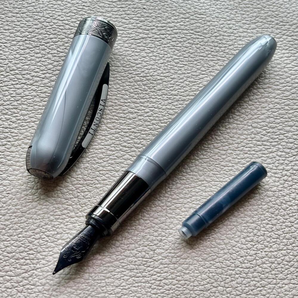 Visconti Grey Black Rembrandt Fountain Pen Discontinue and Rare