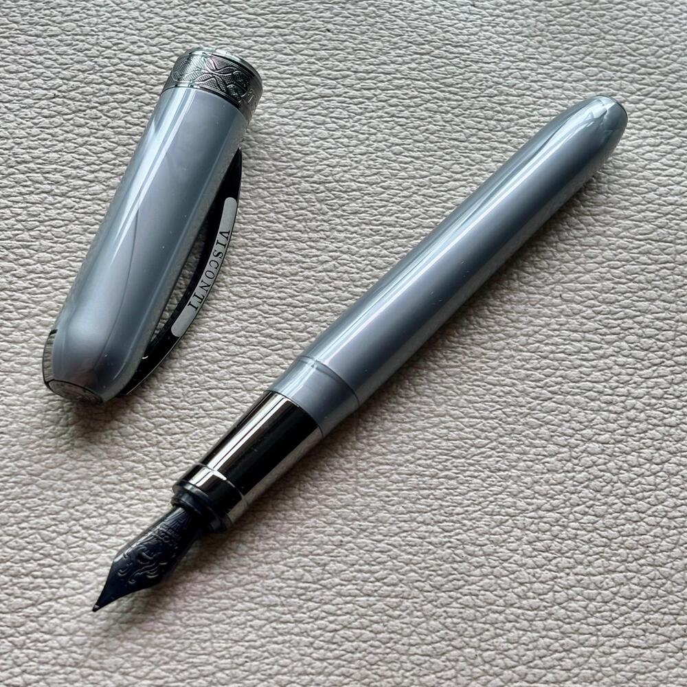 Visconti Grey Black Rembrandt Fountain Pen Discontinue and Rare
