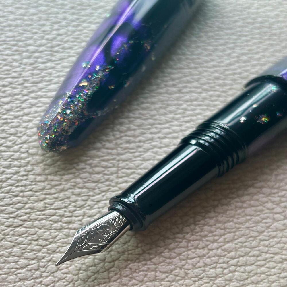 Benu Chameleon Happy Fountain Pen Discontinued