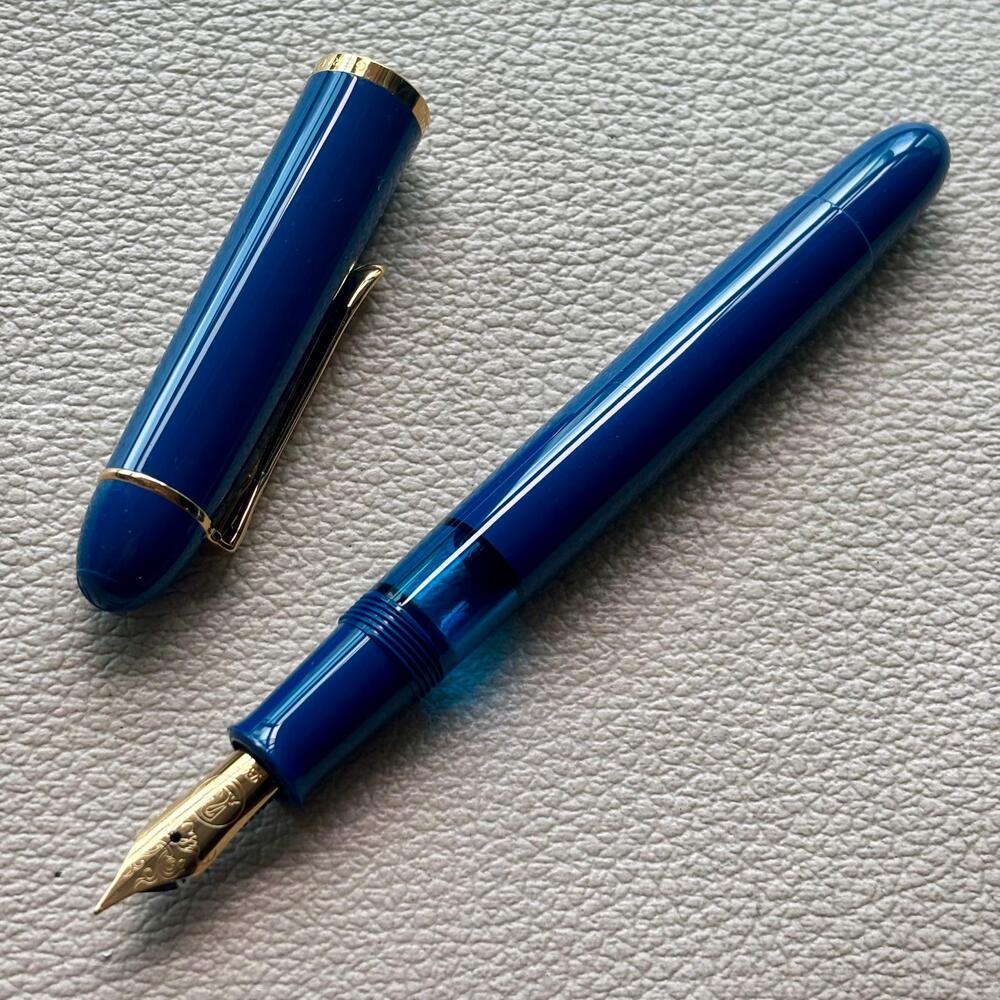 Pelikan M120 Iconic Blue Fountain pen Special Edition 2018