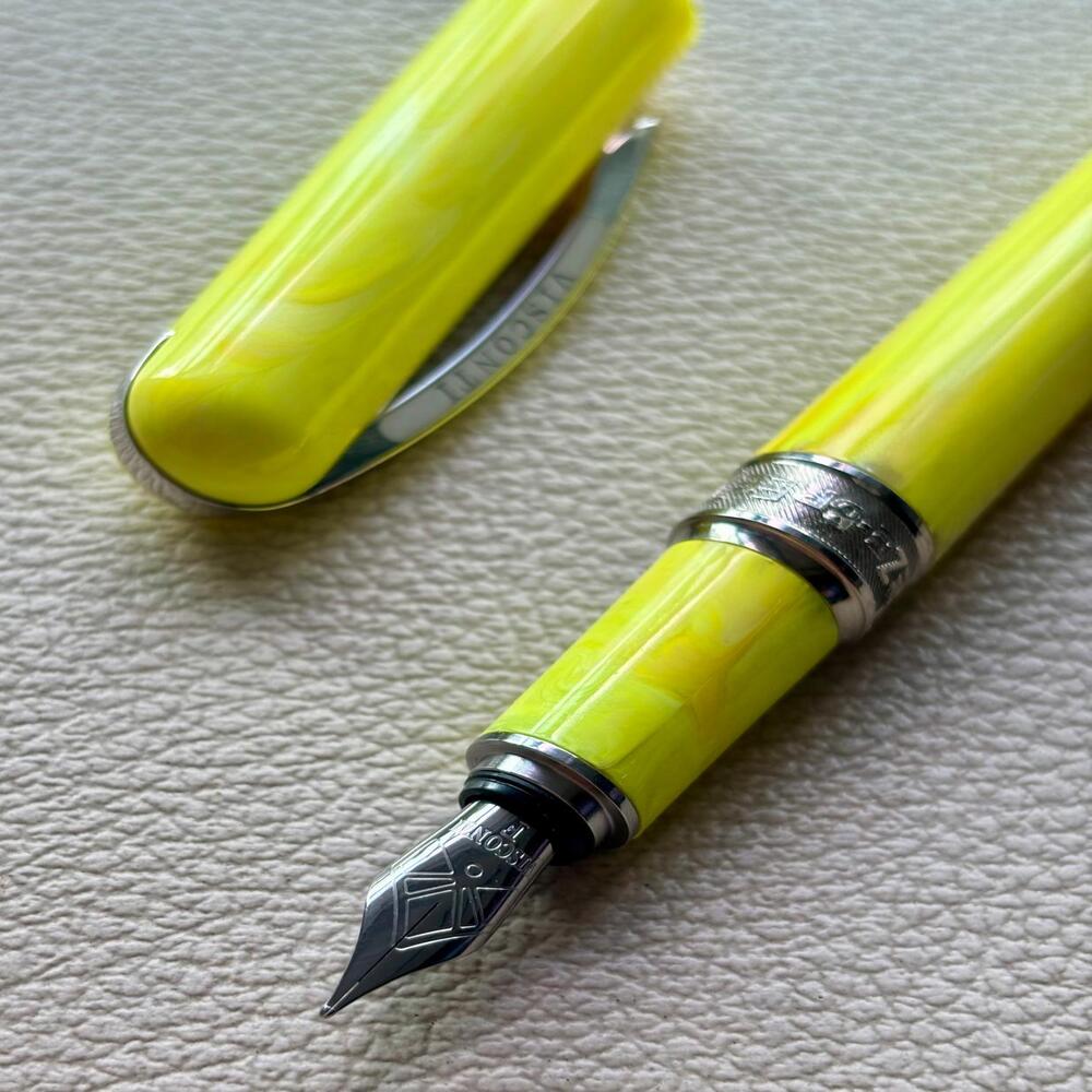 Visconti Breeze Lemon Fountain Pen