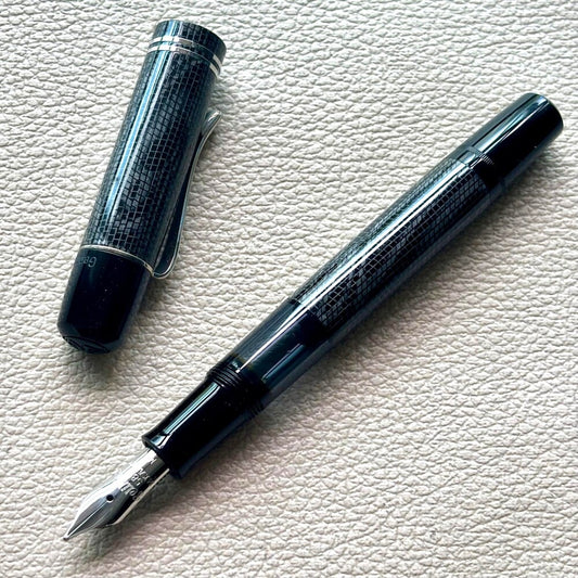 Pelikan M101N Lizard Fountain Pen Special Edition