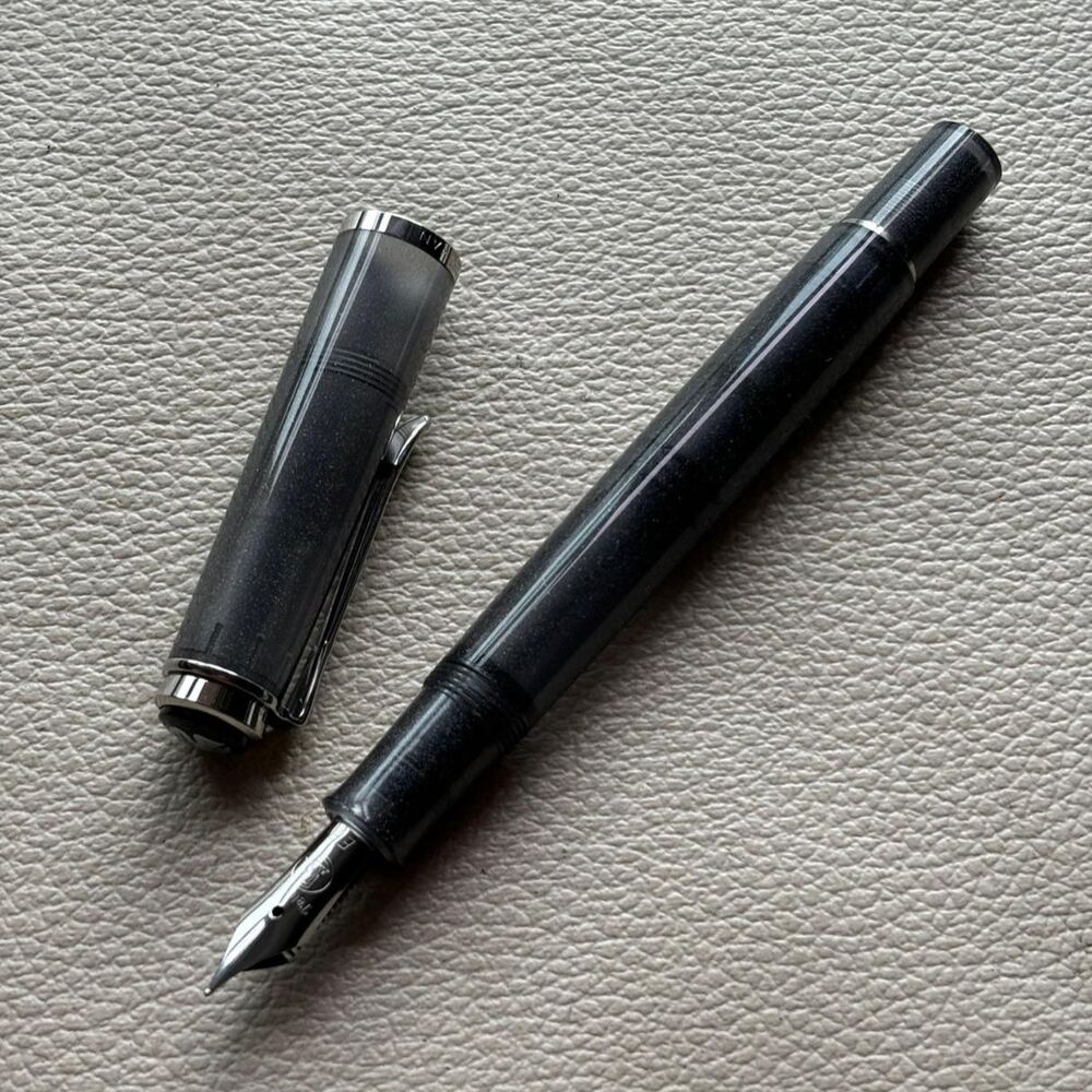 Pelikan M205 Moonstone Fountain Pen Set