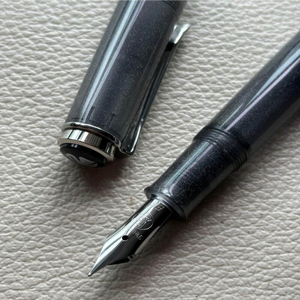 Pelikan M205 Moonstone Fountain Pen Set