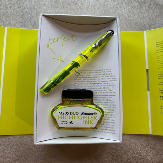 Pelikan M205 Neon Yellow Highlighter Fountain Pen Set Special Edition.