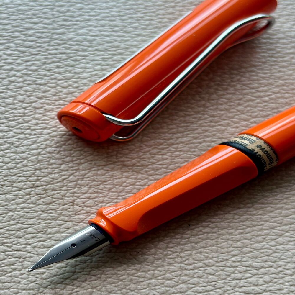 2009 Lamy Orange Silver Clip Safari Fountain Pen Dot Cap