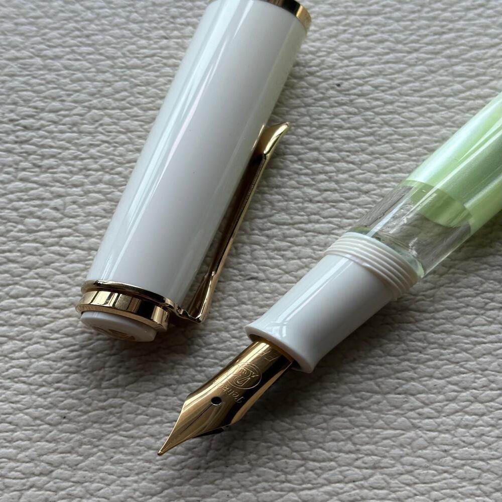 Pelikan M200 Pastel Green Fountain Pen Special Edition