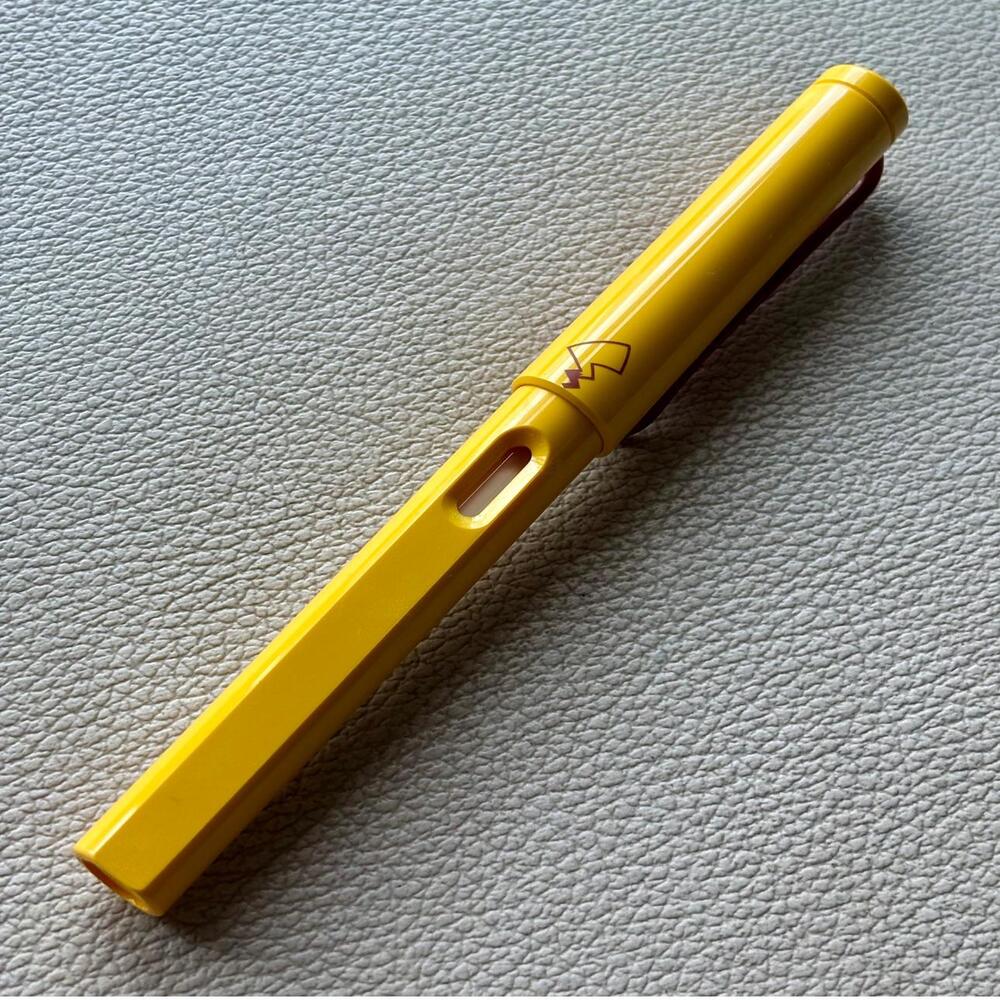 2018 Lamy Pokemon Yellow Red Clip Safari Fountain Pen Limited Edition Make for China