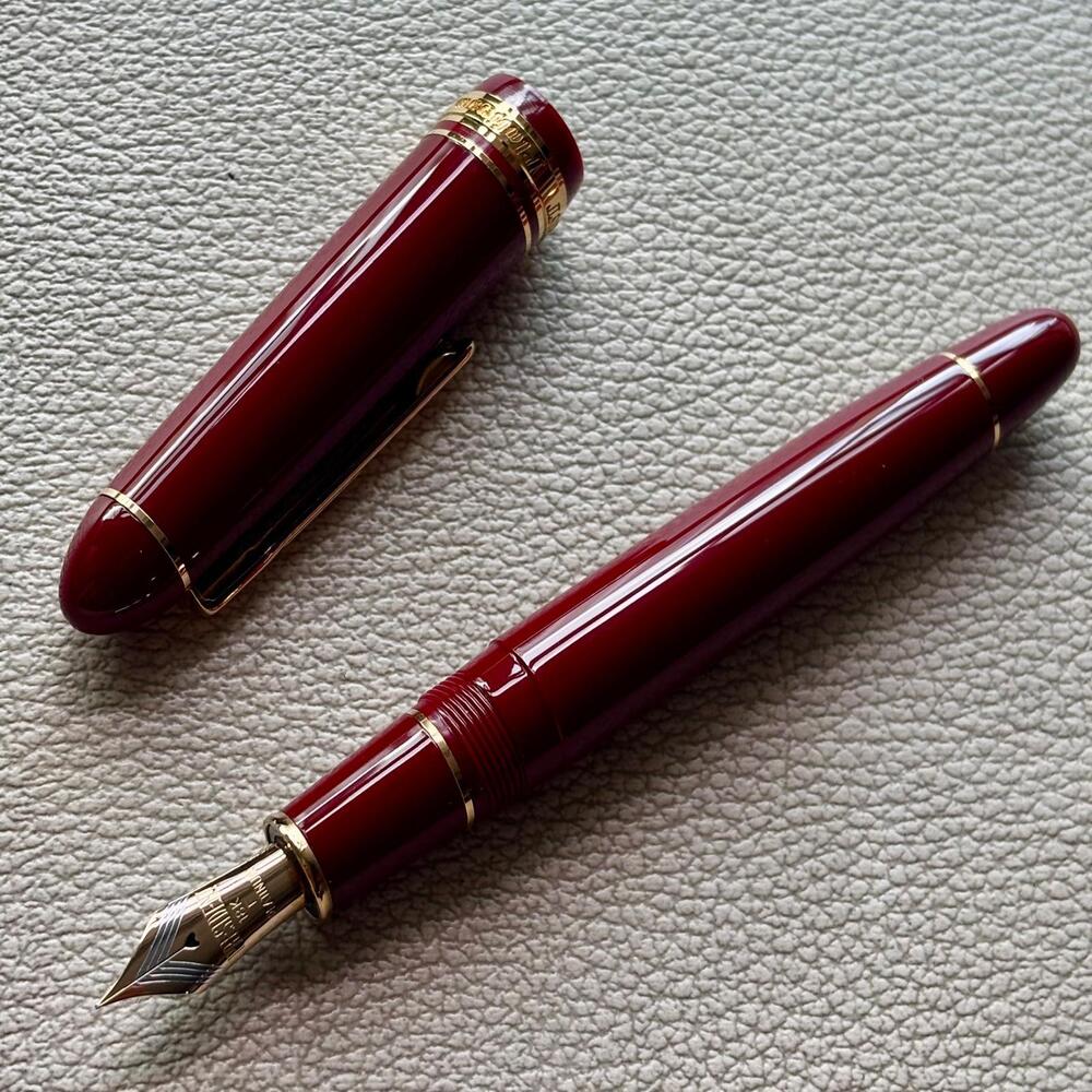 Platinum President Maroon Gold Plated Fountain Pen 18k Gold nib Discontinued