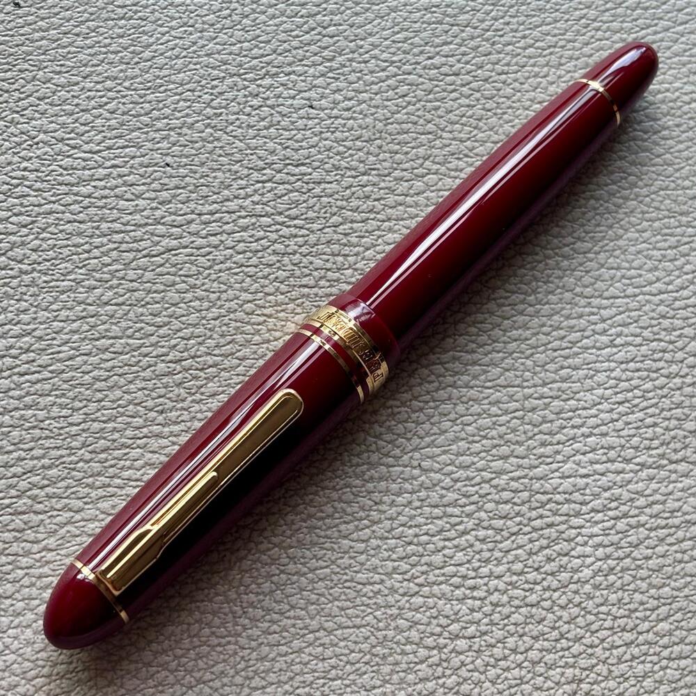 Platinum President Maroon Gold Plated Fountain Pen 18k Gold nib Discontinued