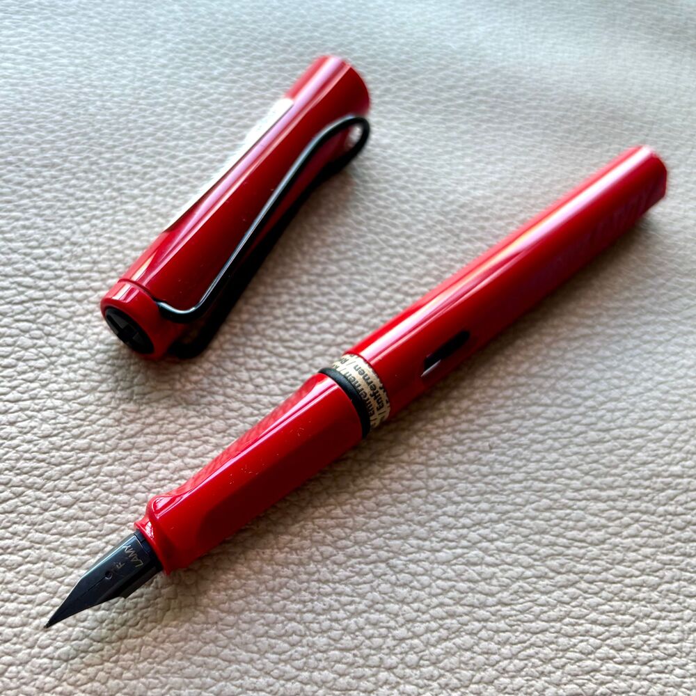 Lamy Red black Clip Safari Fountain Pen Discontinued