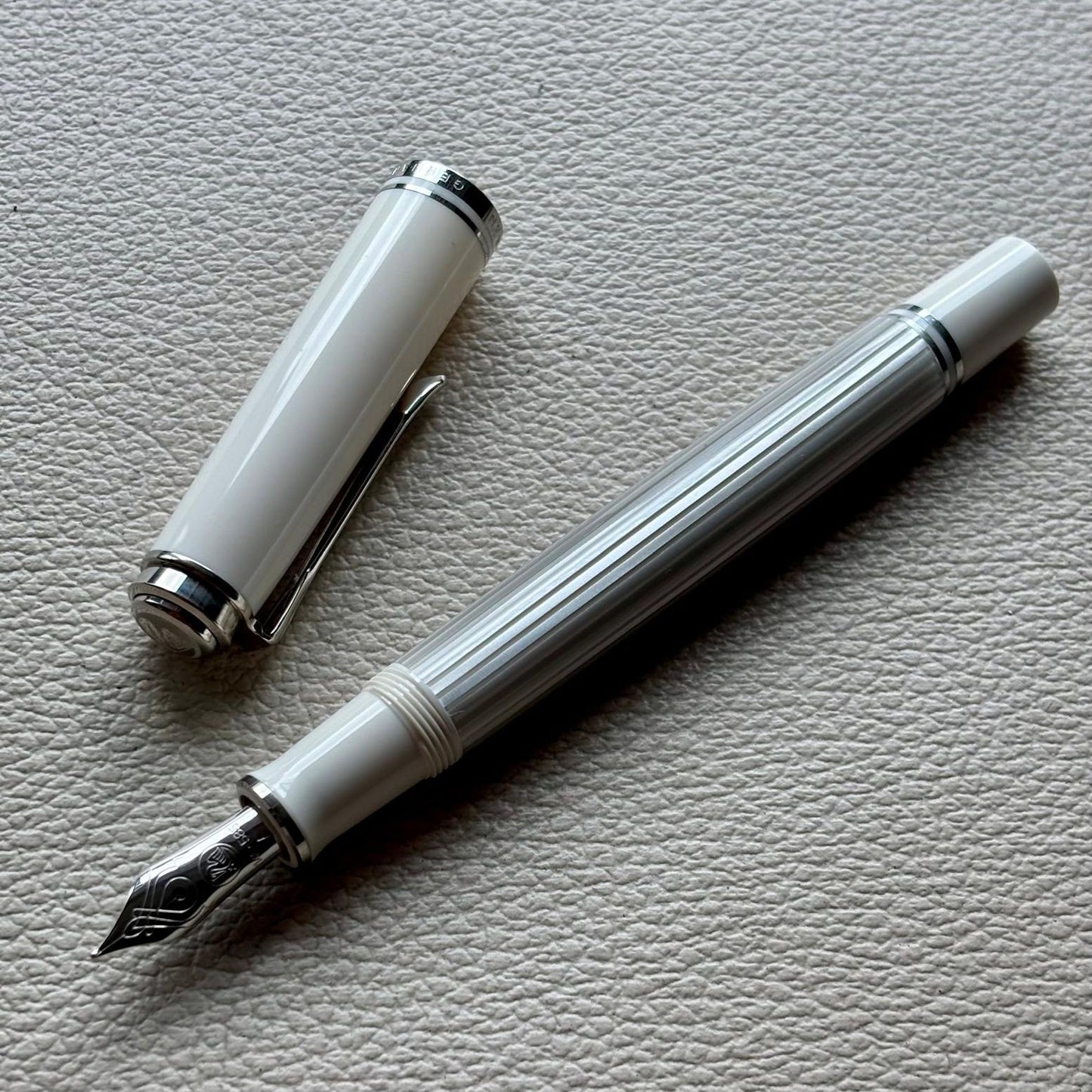 Pelikan M405 Silver White Fountain Pen