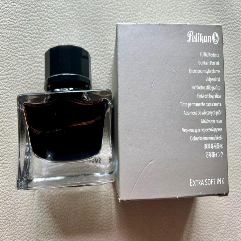 Pelikan Edestein Smoky Quartz Ink - Ink of the year 2017