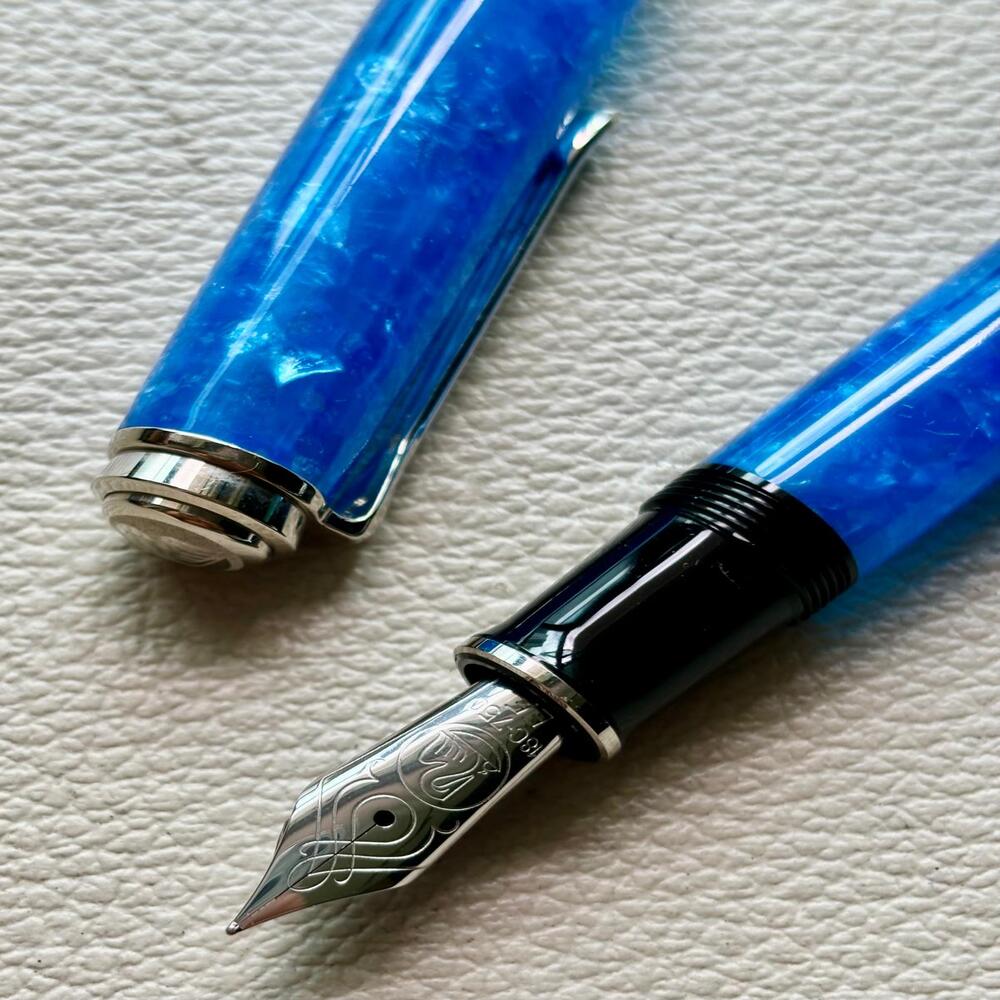 Pelikan M805 Vibrant Blue Fountain Pen Special Edition 2016